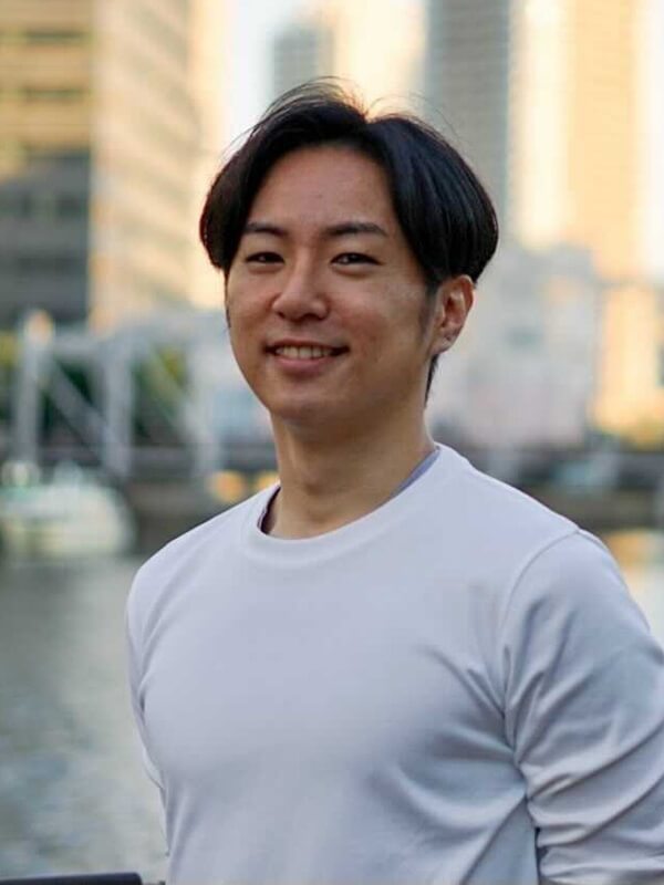 足立誠愛氏